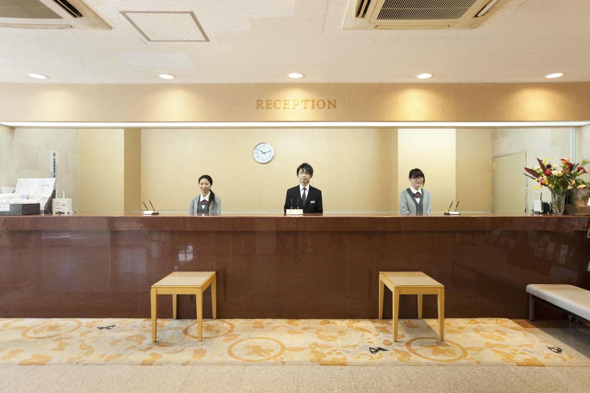 Central Hotel Takasaki Eksteriør billede